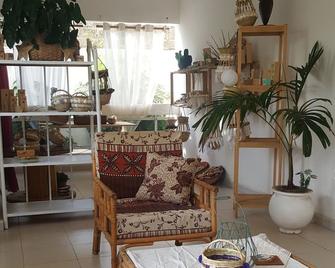Maison Eco is a place you will always like to stay - Somone - Sala de estar