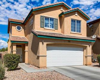 Comfortable 3 Bedroom 2.5 Bath Family Home in North Las Vegas - North Las Vegas - Building