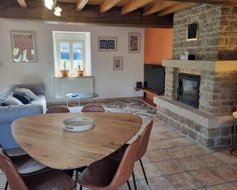 Au Mont De La Rive #Jaccuzi et Mont-Saint-Michel # - Pontorson - Comedor