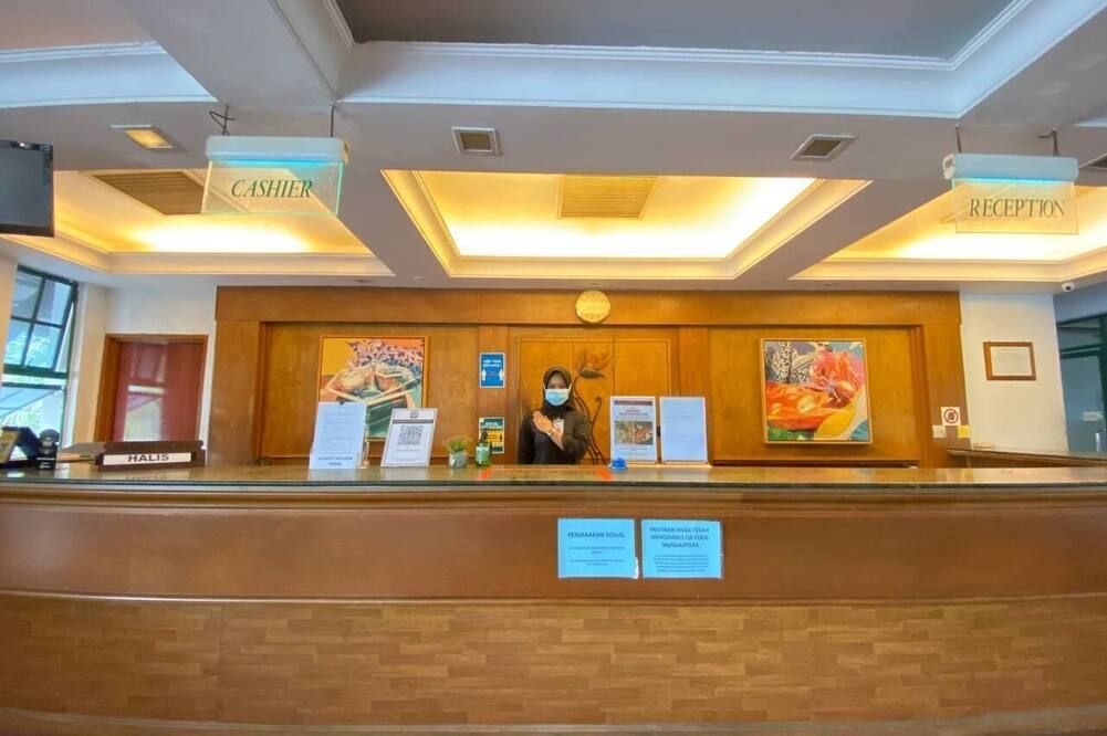 Residence Inn Cherating - Balok - Front desk