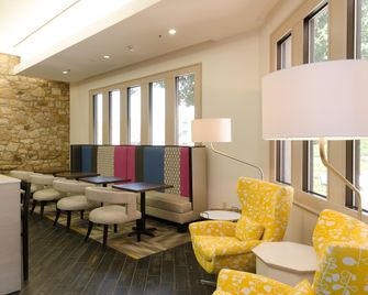 Holiday Inn Express Hickory-Hickory Mart By IHG - Hickory - Edificio