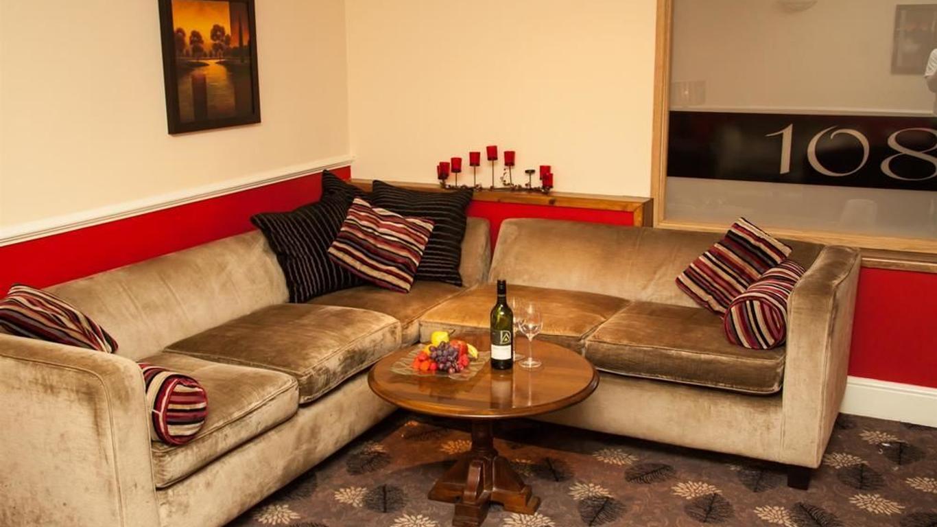 Lion Hotel