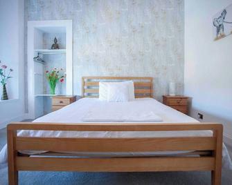 Falkirk Apartment - Falkirk - Bedroom