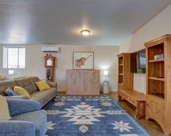 Oro Valley Guest House With Roof Top Vie - Оро-Вейлі - Вітальня