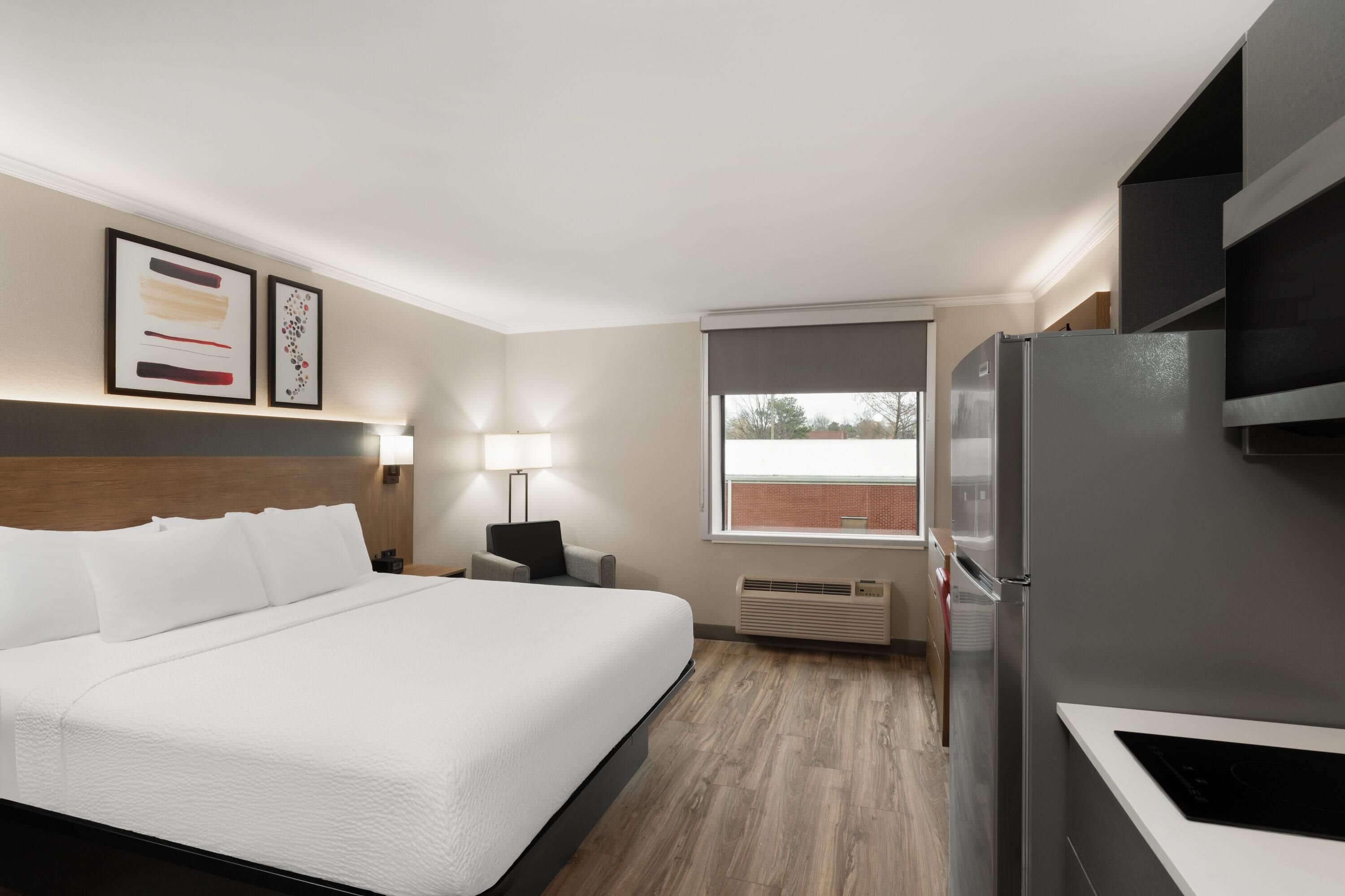 Hawthorn Extended Stay by Wyndham - ג'קסון - חדר שינה