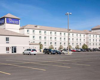 Sleep Inn and Suites Conference Center and Water Park - Minot - Bygning