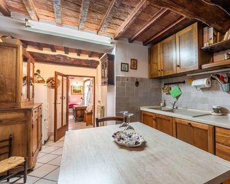 Oasi del borgo Montefollonico - Montefollonico - Cocina