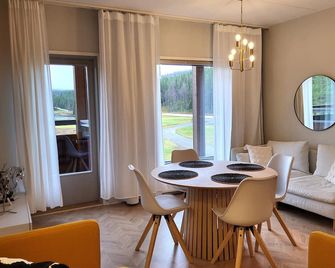 Levi Suites Levin Klubi - Sirkka - Essbereich