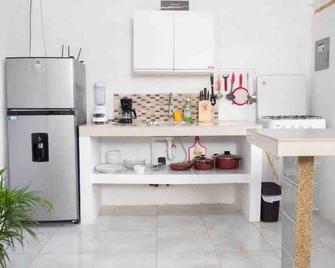 Private New 1BD/1Bath Bungalow on Lush Green Land - Montañita (Guayas)