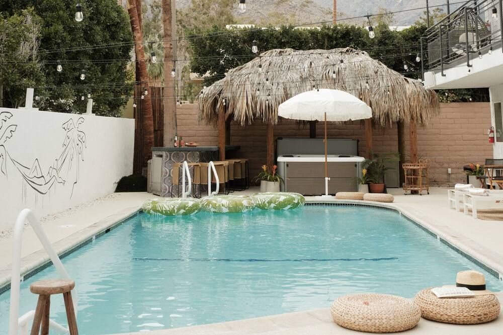 The Maya - Palm Springs - Piscina