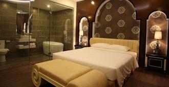 Hanz Friday Royal Hotel - Ho Chi Minh City - Κρεβατοκάμαρα