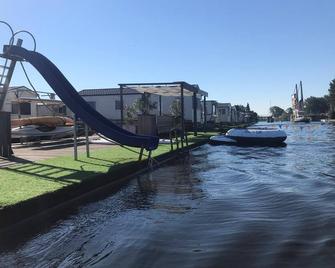 Beach House Giethoorn - Wanneperveen - Piscina