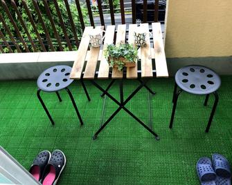 Rc Annex 2 - Tokyo - Balcony