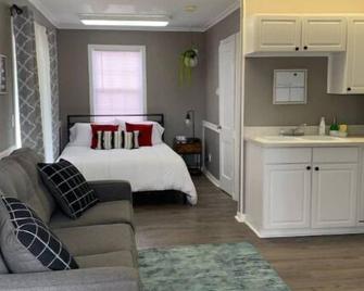 Daze Inn home - Canyon - Bedroom