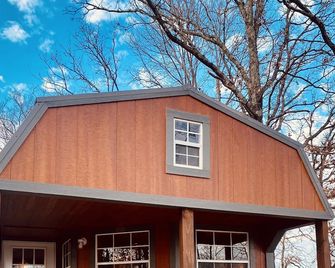 Cedar Bluff - Lemurs & Zebras, Private Hot Tub, Pet-Friendly - Henryetta - Budova