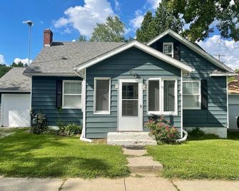 Cozy home in historic Hillsdale - Hillsdale - Building