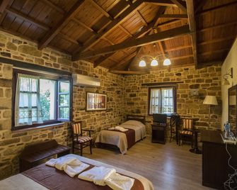 Archontiko Riziko - Kambos - Schlafzimmer