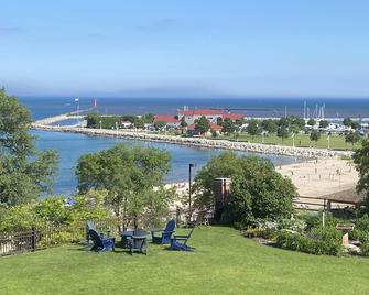 Amazing Villa Rental Near Lake Michigan - Sheboygan - Patio
