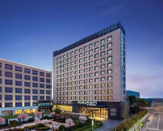Four Points by Sheraton Shanghai, Kangqiao - Shanghai - Building