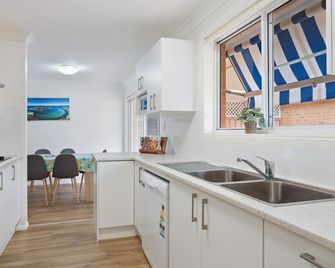 Number 4 at 27 South Street - Tuncurry - Küche