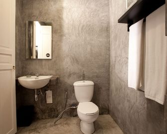 99 Oldtown Boutique Guesthouse (SHA Plus+) - Phuket City