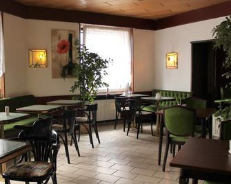 Brunnen Hotel - Essen - Ravintola