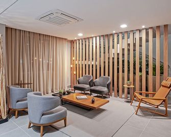 Slaviero Curitiba Aeroporto - São José dos Pinhais - Sala de estar