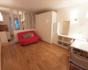 Charmant studio calme et confortable - Vincennes - Salon