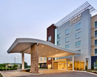 Fairfield Inn & Suites by Marriott Nashville Airport - Nashville - Edificio