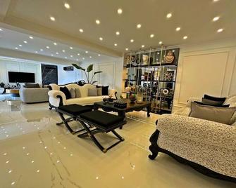 Cloud Nine by Alara - Luxury Private Pool and Garden Villa - Istanbul - Lounge