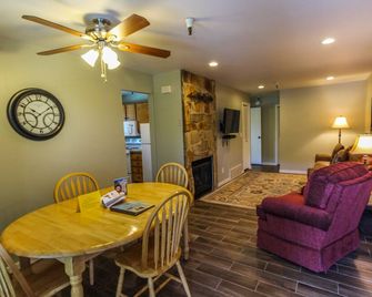 Skiers Lodge - Park City - Dining room