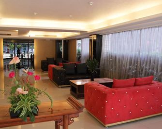 Crystal Hotel - טאיפיי - לובי