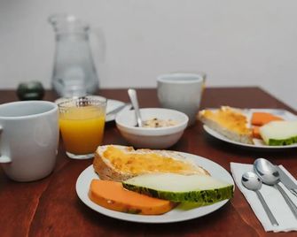 Ashavana Nest Hostel - El Médano - Essen