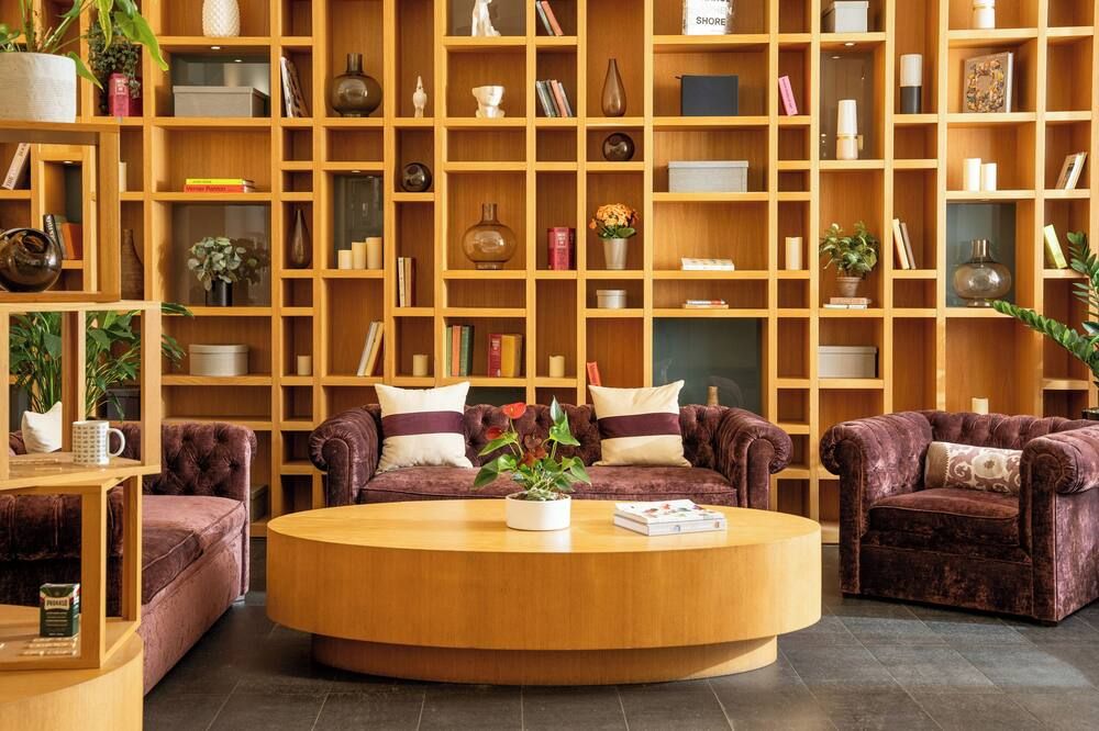 إنسايد باي ميليا براج أولد تاون