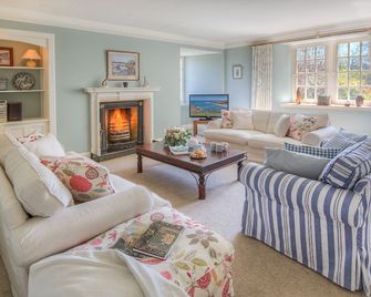 Recently-Renovated Historic Large Holiday House In The Scottish Borders - Eyemouth - Salon