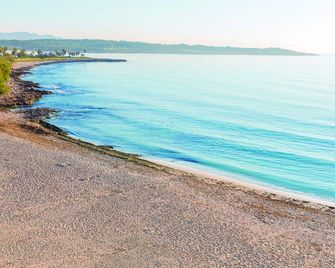Hotel Club S'illot - С'Іллот - Пляж