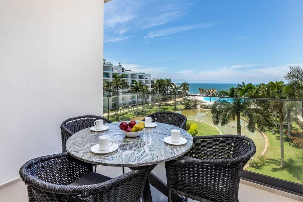 Brand New Condo Aria Ocean 501 by Kivoya - Nuevo Vallarta - Balcony