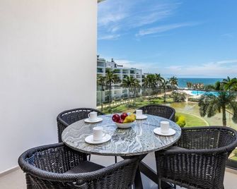 Brand New Condo Aria Ocean 501 by Kivoya - Nuevo Vallarta - Balcony
