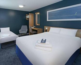 Travelodge Cambridge Newmarket Road - เคมบริดจ์ - ห้องนอน