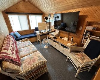 Waterfront cottage on Grenell Island - Clayton - Sala de estar