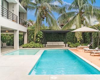 Great condo - close to everything - Santa María Huatulco - Alberca
