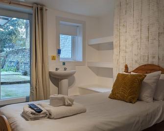 Dover Town Rooms - Short Lets & Serviced Accommodation - Dover - Dover - Habitación