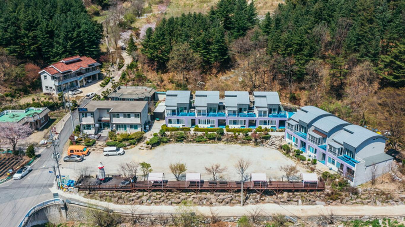 오페라 펜션