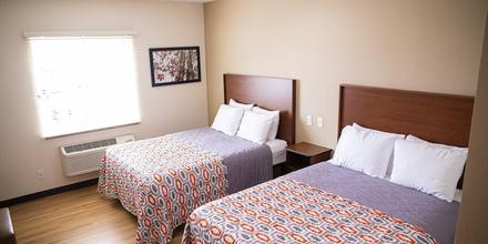 Image of hotel: White House Suites Plainfield