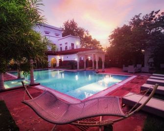 Amritara Chandra Mahal Haveli, Bharatpur - Bharatpur - Piscina