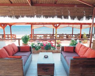 Niriides Beach Hotel - Bali - Balcon