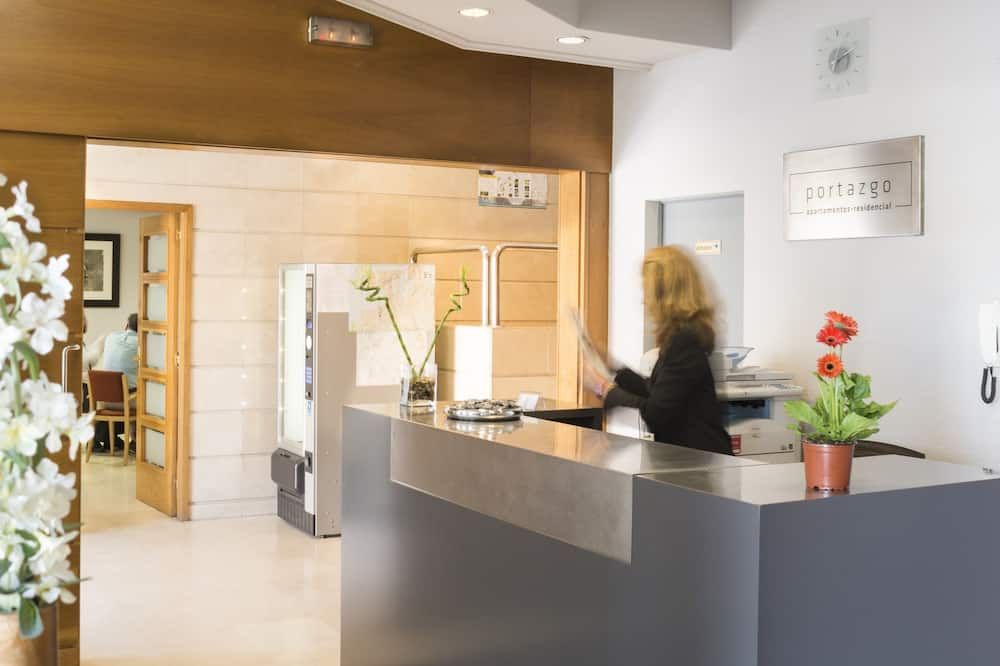 Apartamentos Portazgo - A Coruña - Rezeption