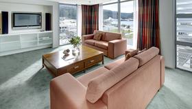Picton Yacht Club Hotel - Picton - Phòng khách