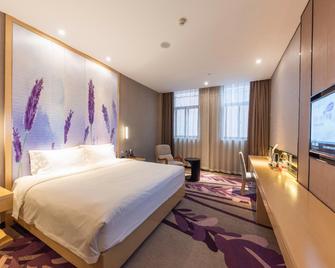 Lavande Hotels Chibi Highspeed Railway Station - Xianning - Slaapkamer