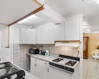 Yours for the asking- Cozy, Caribbean, condo condo - Christiansted - Cuisine